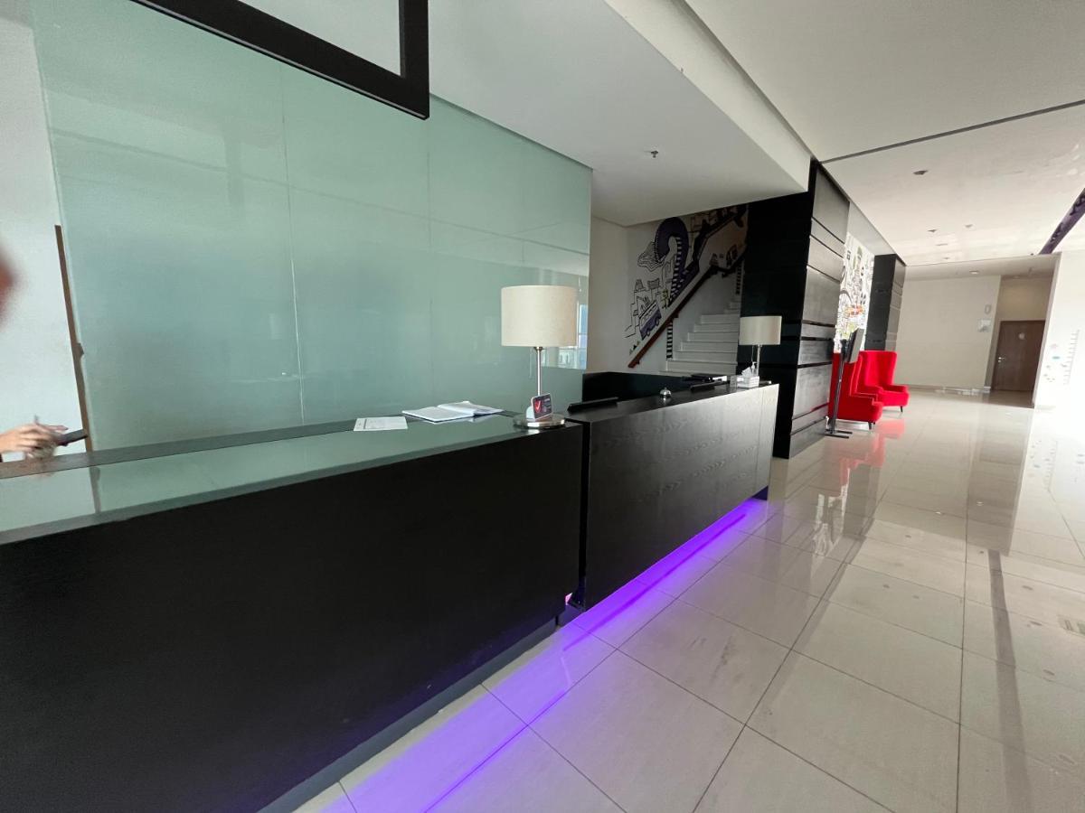 Luminor Hotel Metro Indah - Bandung By Wh Cicadas Εξωτερικό φωτογραφία