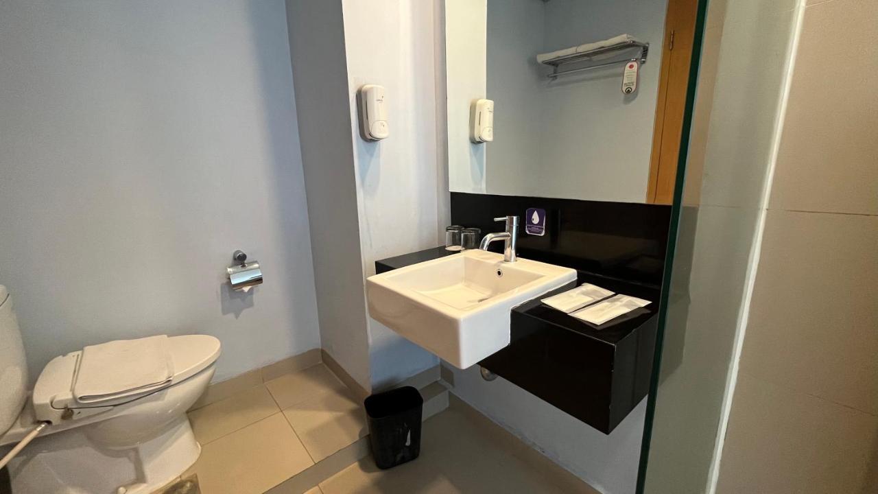 Luminor Hotel Metro Indah - Bandung By Wh Cicadas Εξωτερικό φωτογραφία