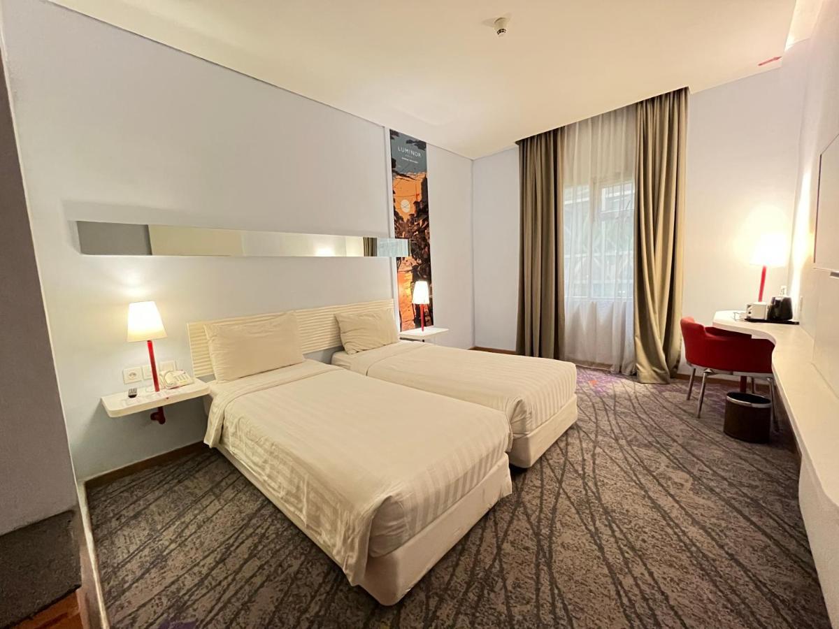 Luminor Hotel Metro Indah - Bandung By Wh Cicadas Εξωτερικό φωτογραφία