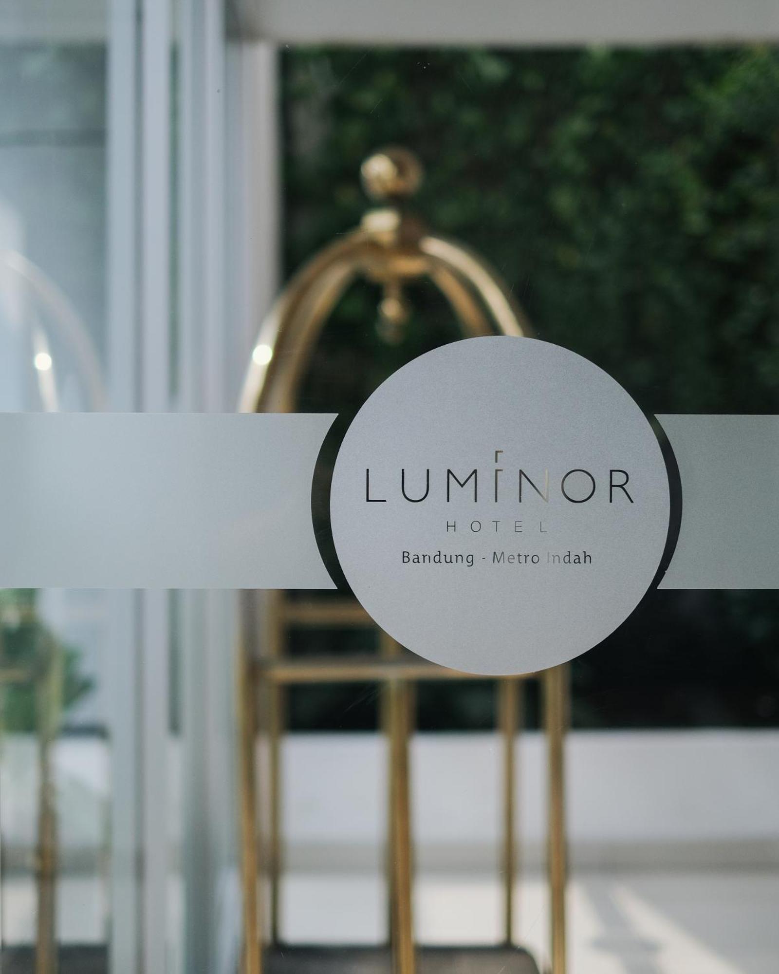 Luminor Hotel Metro Indah - Bandung By Wh Cicadas Εξωτερικό φωτογραφία