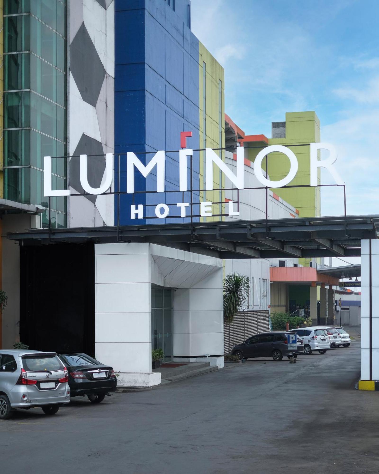 Luminor Hotel Metro Indah - Bandung By Wh Cicadas Εξωτερικό φωτογραφία