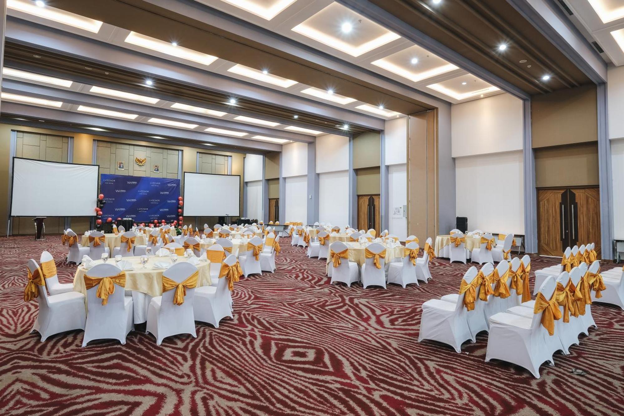 Luminor Hotel Metro Indah - Bandung By Wh Cicadas Εξωτερικό φωτογραφία
